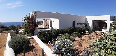 Seaside Villa Costal Vibes Walk to Beach