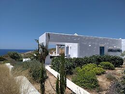 Seaside Villa Costal Vibes Walk to Beach