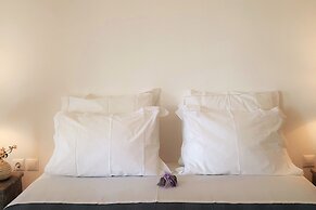 Seaside Villa Costal Vibes Walk to Beach