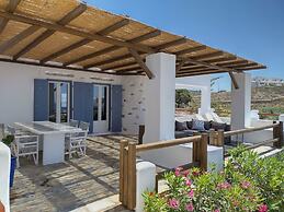 Seaside Villa Costal Vibes Walk to Beach