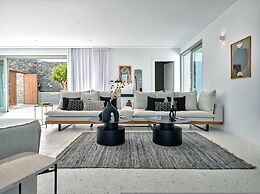 Aegean Hestia Luxury Villa of Paros
