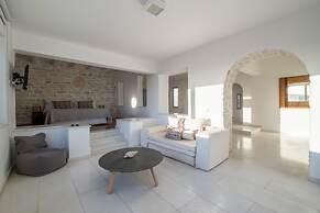 Luxury Villa Aethra -island Living Paros-