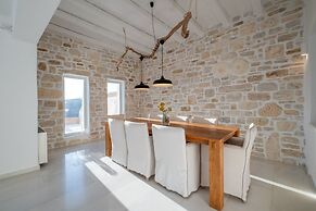 Luxury Villa Aethra -island Living Paros-