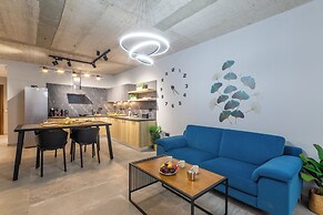 B8 Suite Palm Rsd - 2mn From sea