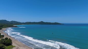 Suite 4 - Sloth Pool&Beach 3 BR Condo