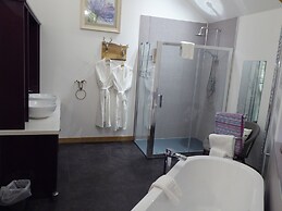 Dalnoid Cottages & Treehouses