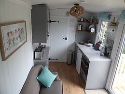 Dalnoid Cottages & Treehouses