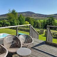 Dalnoid Cottages & Treehouses