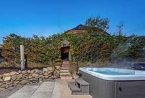 Dalnoid Cottages & Treehouses