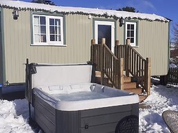 Dalnoid Cottages & Treehouses