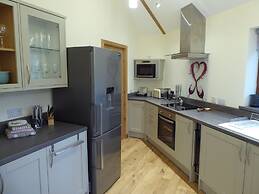 Dalnoid Cottages & Treehouses