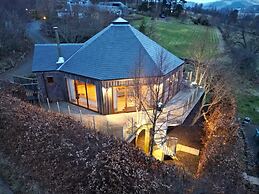 Dalnoid Cottages & Treehouses