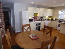 Dalnoid Cottages & Treehouses