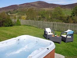 Dalnoid Cottages & Treehouses