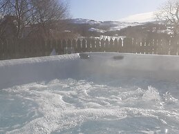 Dalnoid Cottages & Treehouses