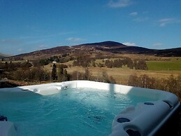 Dalnoid Cottages & Treehouses