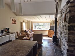 Dalnoid Cottages & Treehouses