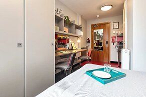 Student Only The Moor