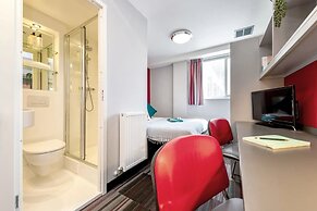 Student Only The Moor