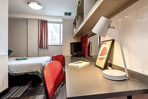 Student Only The Moor