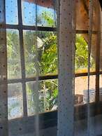 GEORGE B BOUTIQUE LODGE