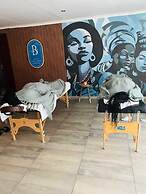 GEORGE B BOUTIQUE LODGE