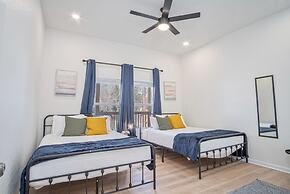 Feel Chill and Enjoy 4BR 3BA Near Fun Riverwalk