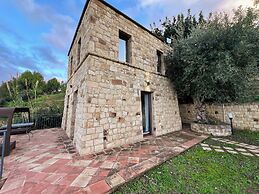 Stunning Tower, With Infinity Pool in Sicily