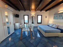 Stunning Tower, With Infinity Pool in Sicily