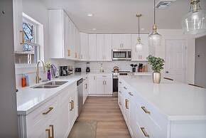 Create Memories 4BR 3BA Near Riverwalk Downtown