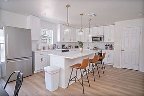 Create Memories 4BR 3BA Near Riverwalk Downtown