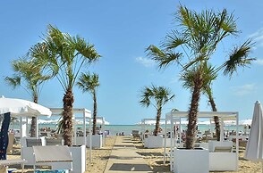 Relax Vibes Near the Beach