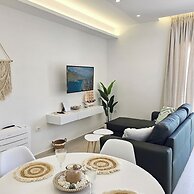 Ares Beachfront Luxury Rooms