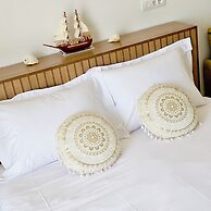 Ares Beachfront Luxury Rooms