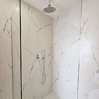 Ares Beachfront Luxury Rooms