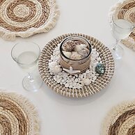 Ares Beachfront Luxury Rooms