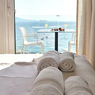 Ares Beachfront Luxury Rooms