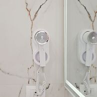 Ares Beachfront Luxury Rooms