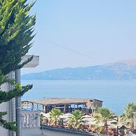 Ares Beachfront Luxury Rooms