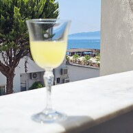 Ares Beachfront Luxury Rooms