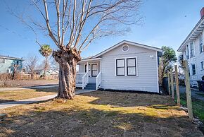 Stylish Spacious Comfort 4BR 3BA Downtown Gem