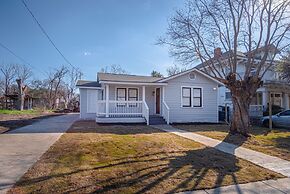 Stylish Spacious Comfort 4BR 3BA Downtown Gem