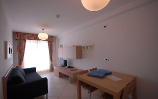 Seaside Escape Apartment With Pool View