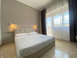 Leone Suite View & Restaurant