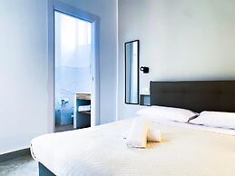 Leone Suite View & Restaurant