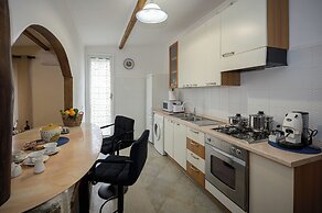 YourHome - Aury House