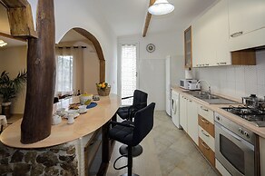 YourHome - Aury House