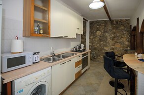 YourHome - Aury House