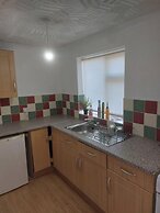 Welsh Mountain Retreat With Studio Flat