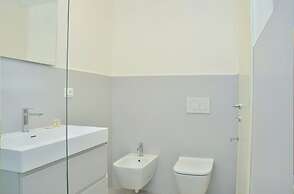 Elegant Seaview Flat With Private Terrace